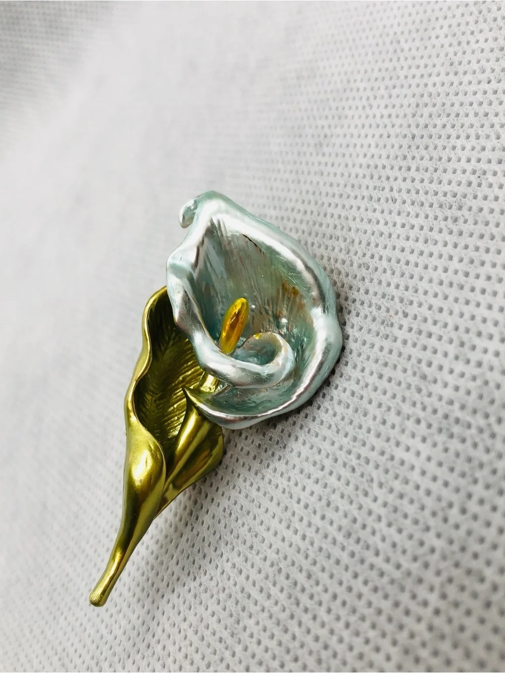 Calla Lily Pin Brooch in Gold and Silver with Yellow Accent